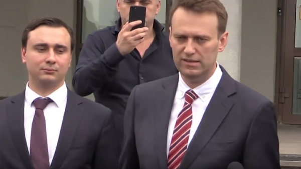 Яд в теле Навального: Нужны ли защитные костюмы? Главврач выступил с разоблачением