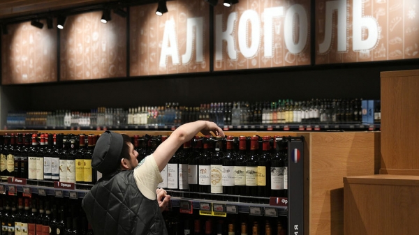 В магазинах может возникнуть дефицит импортного алкоголя