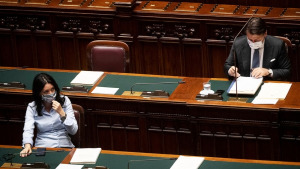 Итальянцы проголосовали за сокращение мест в парламенте
