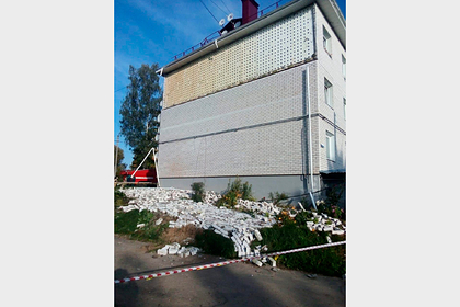 Жителям российского поселка дали разрушающееся жилье взамен аварийного