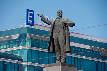 Памятник Ленину в российском городе задумали снести ради метро